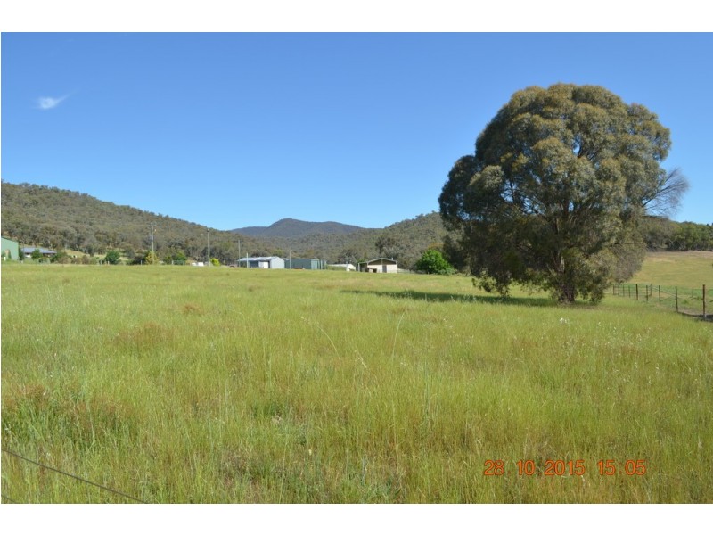 9 Sturt Close, Tumut NSW 2720