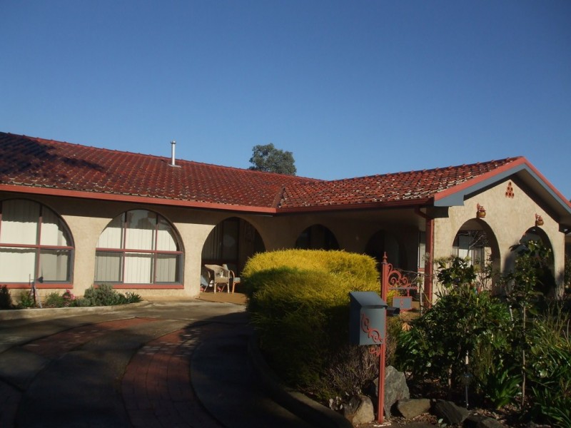 8 Shelley Street, Tumut NSW 2720