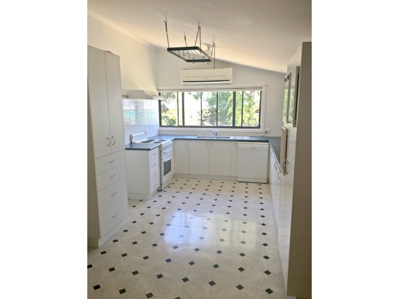 62 Selwyn Street, Adelong NSW 2729
