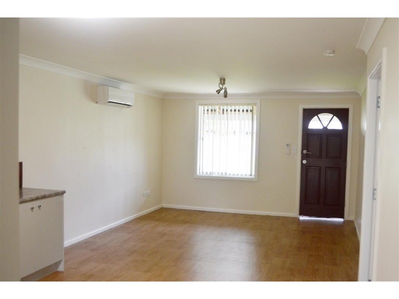 92 Simpson Street, Tumut NSW 2720