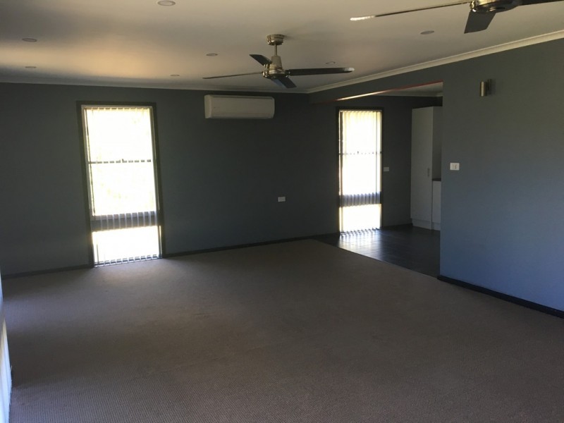 22 PINE STREET, Tumut NSW 2720