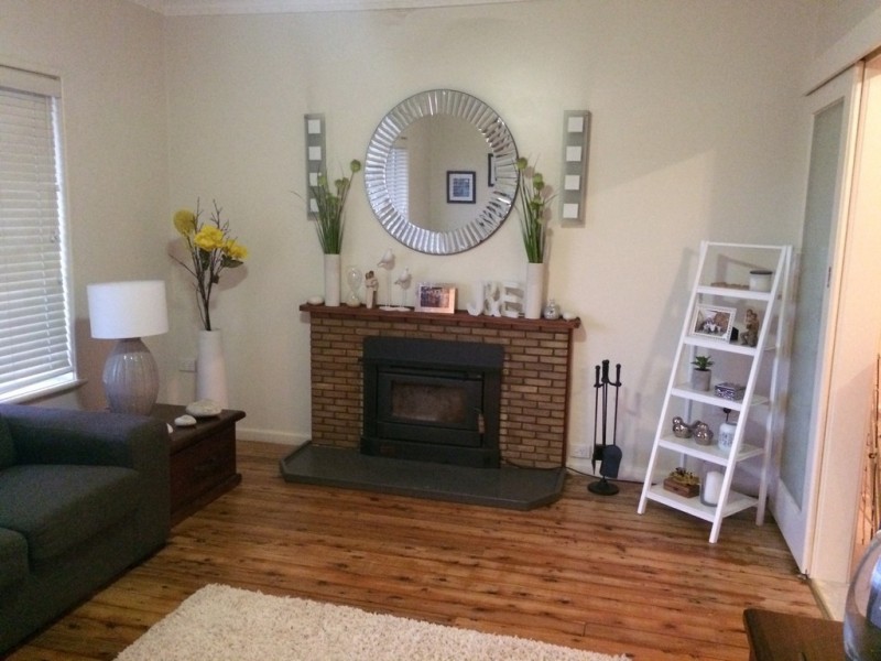 137 Lambie Street, Tumut NSW 2720