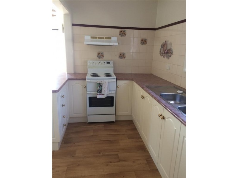 84 Carey Street, Tumut NSW 2720