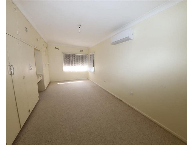 7 Charles street, Tumut NSW 2720