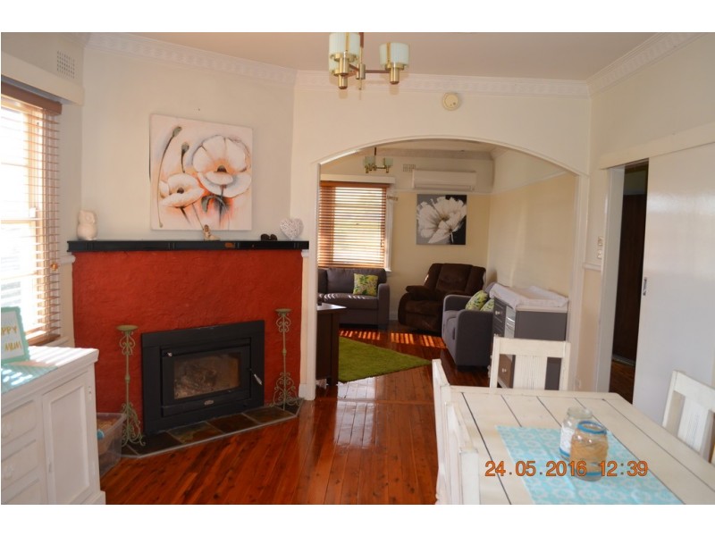 89 RUSSELL STREET, Tumut NSW 2720