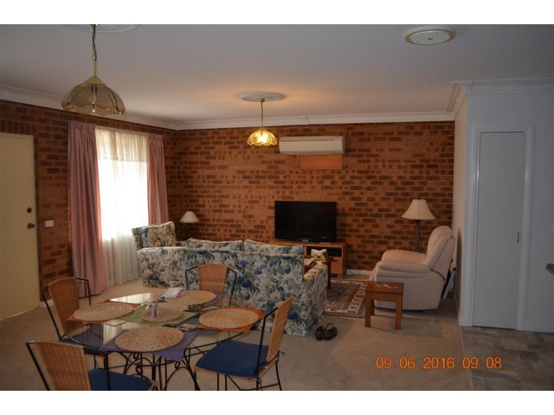 5/18 Russell Street, Tumut NSW 2720