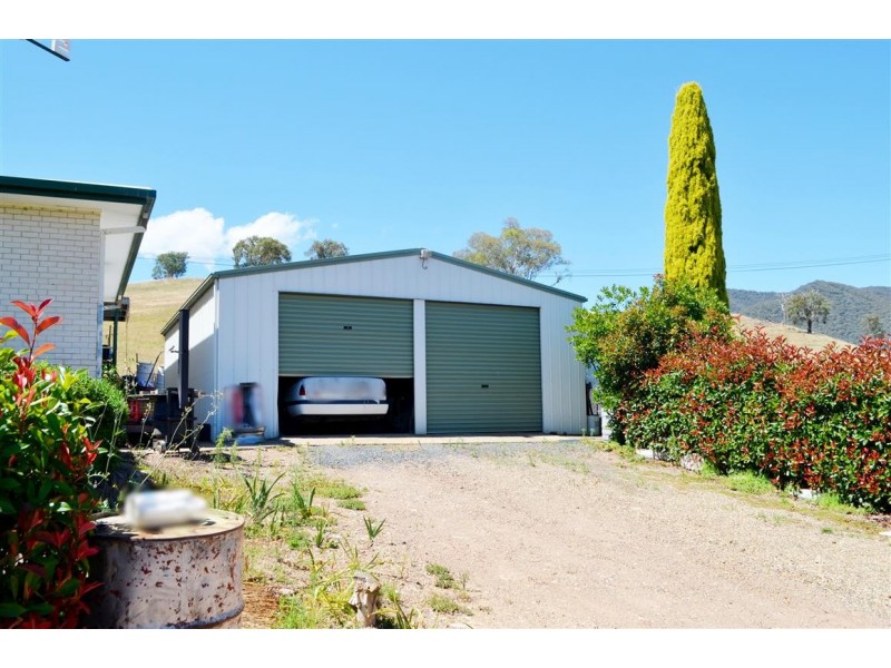 954 Snowy Mountains Highway, Tumut NSW 2720