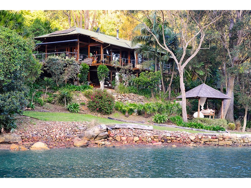 2 Lovett Bay, Lovett Bay NSW 2105