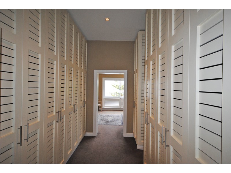 33 The Serpentine, Bilgola NSW 2107