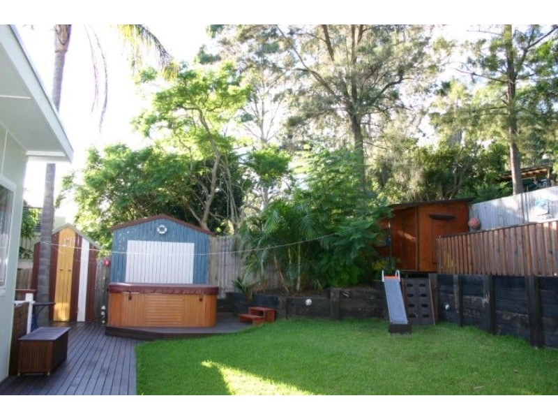 10 The Crescent, North Narrabeen NSW 2101
