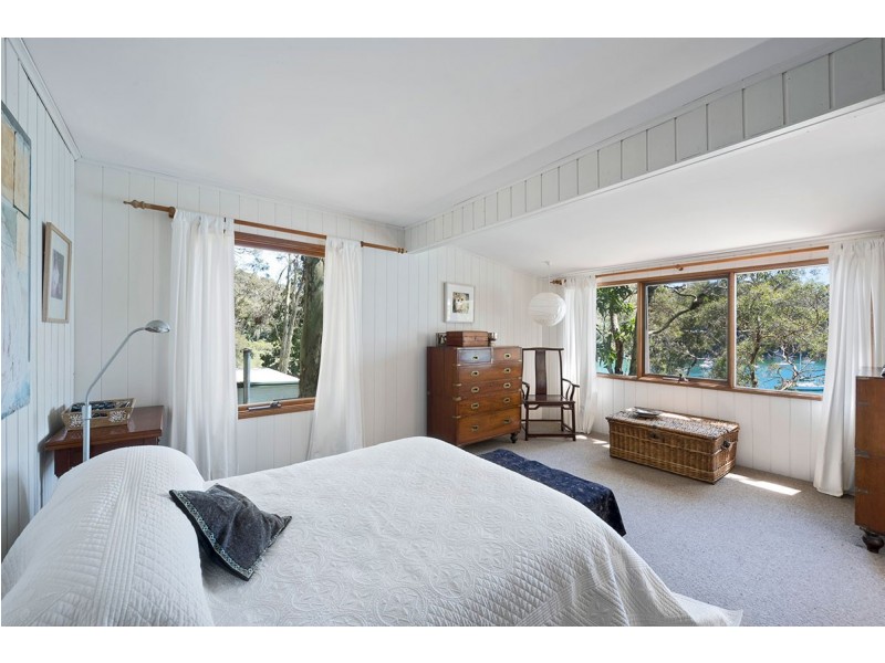 6 Wirringulla Avenue, Elvina Bay NSW 2105