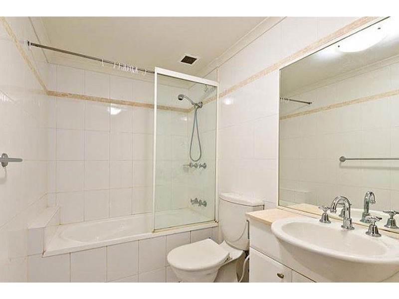 34/1-3 Sturdee Parade, Dee Why NSW 2099
