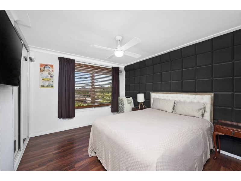 2/33 Bungalow Road, Roselands NSW 2196