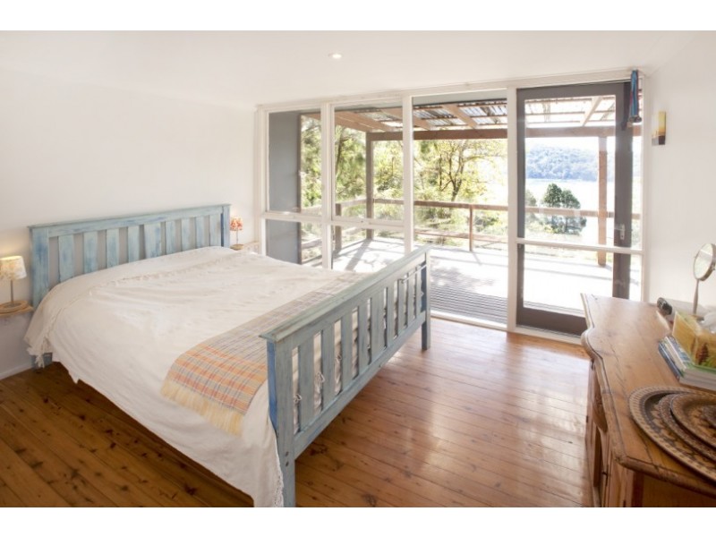 20 Robertson Road, Scotland Island NSW 2105