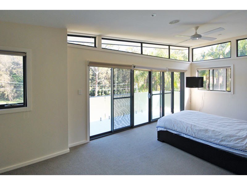 32 Cabbage Tree Road, Bayview NSW 2104