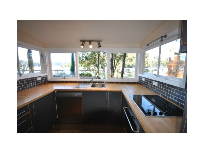 15 Douglas Estate, Church Point NSW 2105