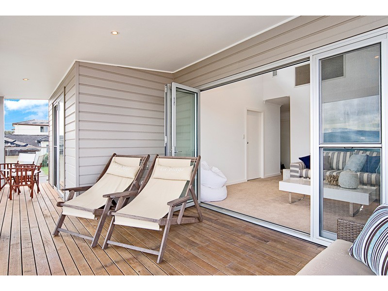 22 Robertson Road, North Curl Curl NSW 2099