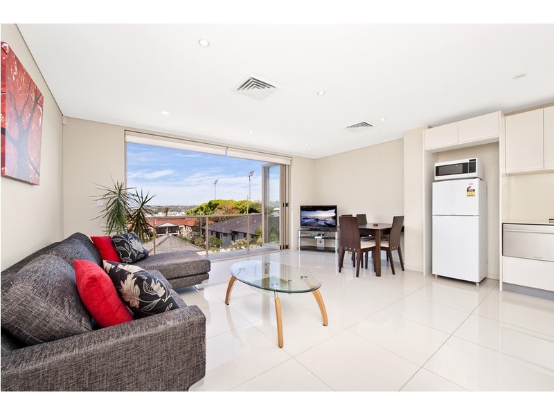4/23B Pine Avenue, Brookvale NSW 2100