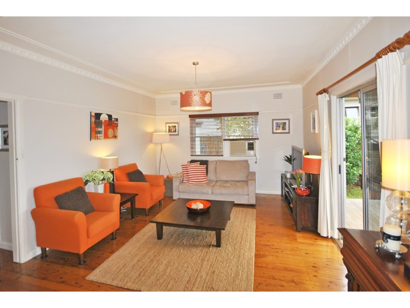 202 Kissing Point Road, South Turramurra NSW 2074