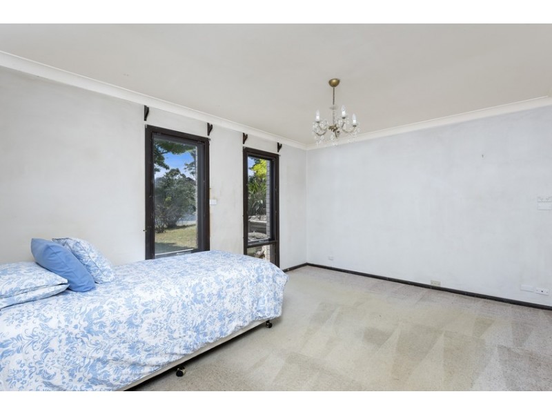 17 Hews Parade, Belrose NSW 2085