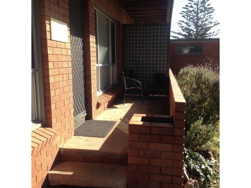 4/2 Chapman Avenue, Merimbula NSW 2548