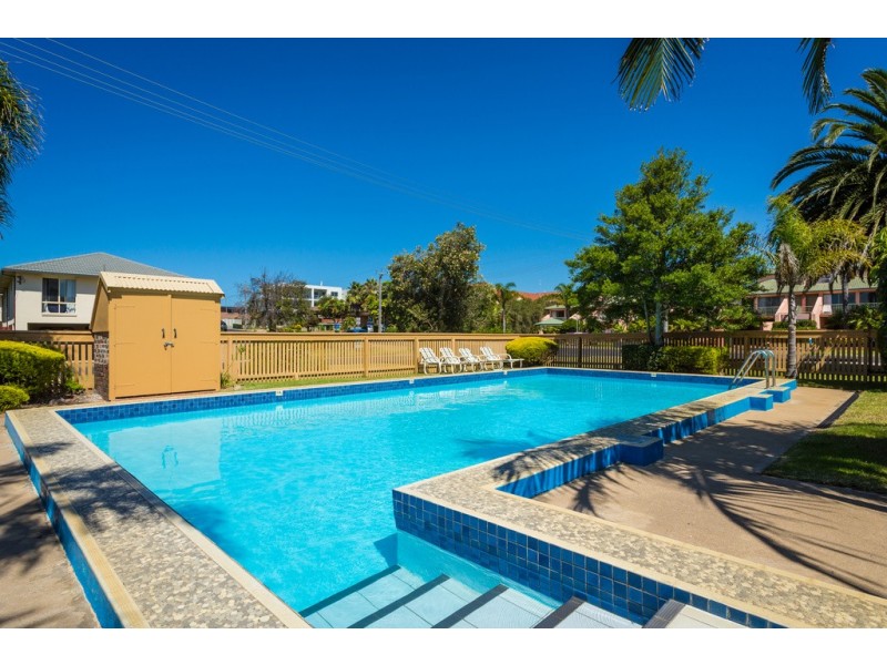 10/11 CHAPMAN AVENUE, Merimbula NSW 2548