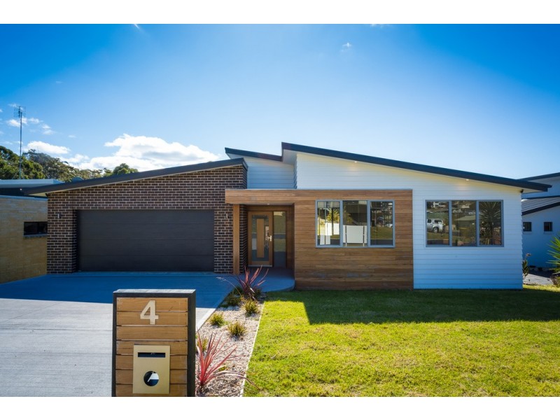 4 Kira Lani Court, Tura Beach NSW 2548