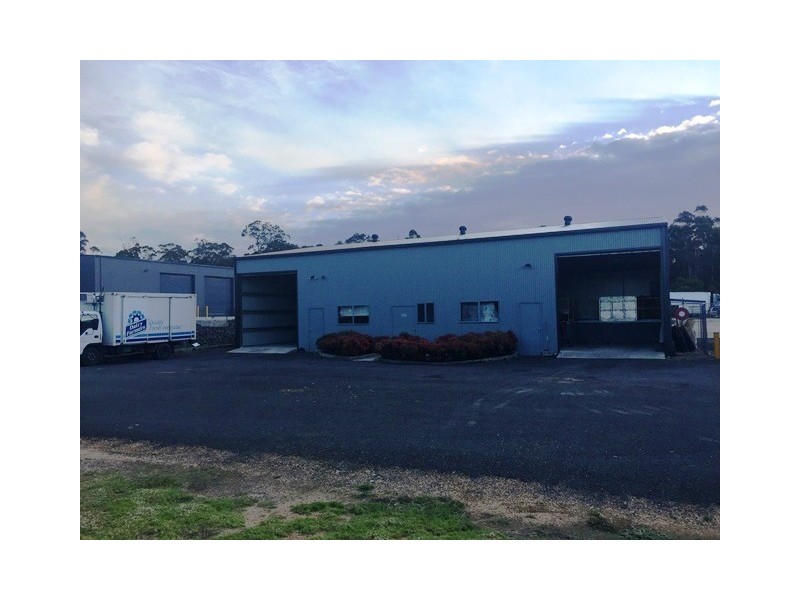 73 Redfern Close, South Pambula NSW 2549