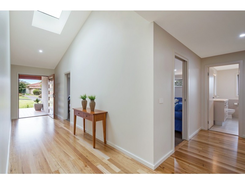 15 TELOPEA CRESCENT, Tura Beach NSW 2548