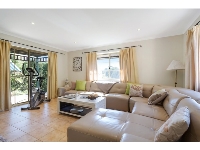 72 LAKEWOOD DRIVE, Merimbula NSW 2548