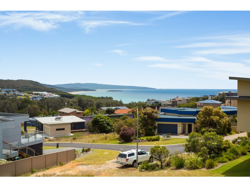 5 ALANNAH CLOSE, Tura Beach NSW 2548