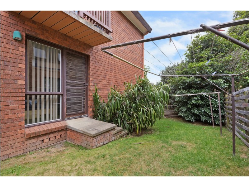 4 8 KYEAMBA STREET, Merimbula NSW 2548