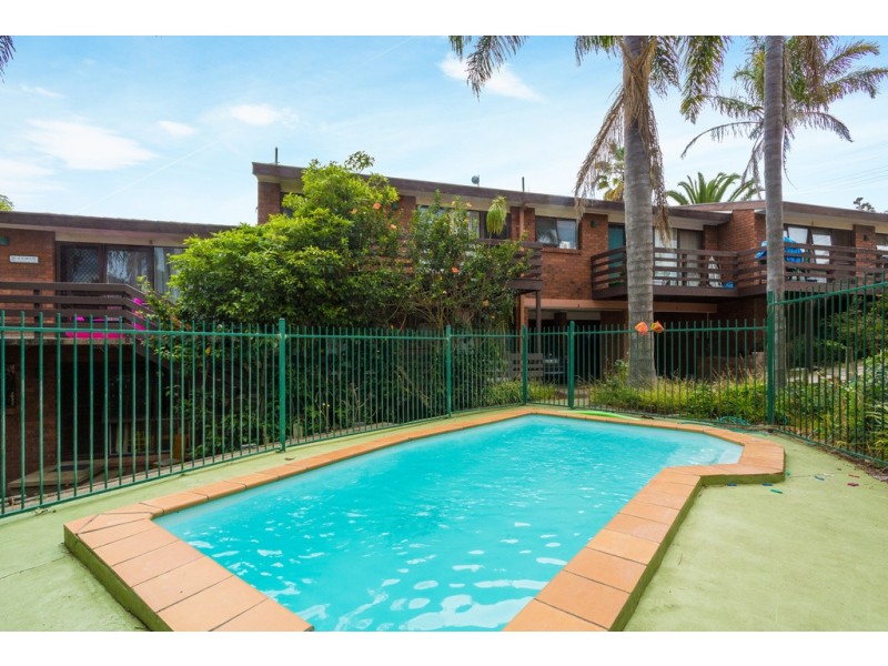 4 8 KYEAMBA STREET, Merimbula NSW 2548