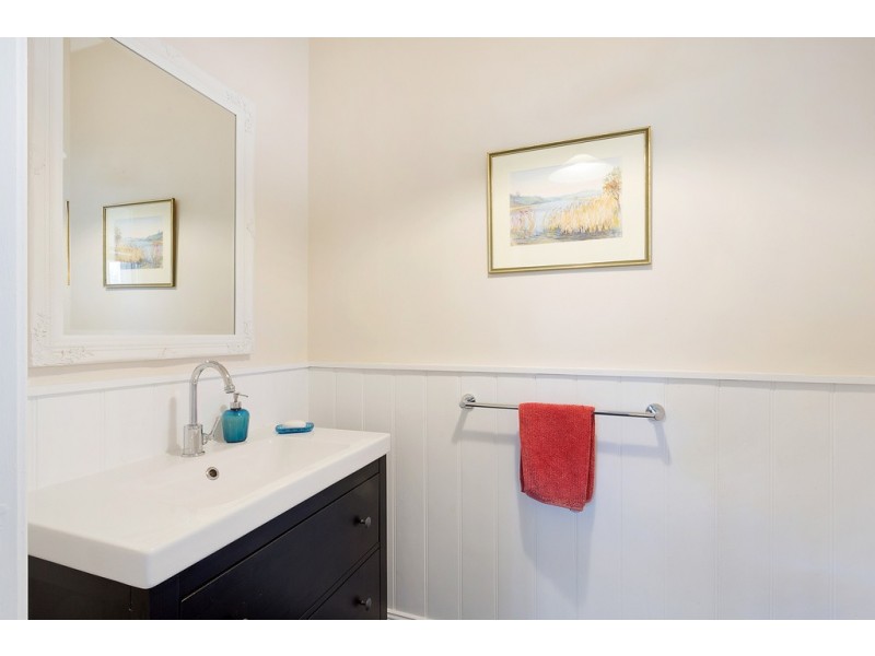 620 BACK CREEK ROAD, Lochiel NSW 2549