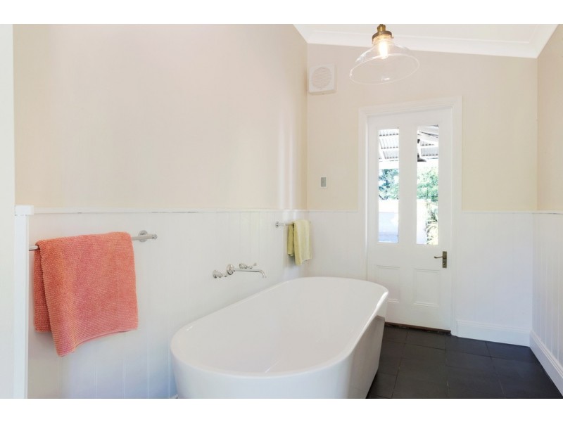 620 BACK CREEK ROAD, Lochiel NSW 2549