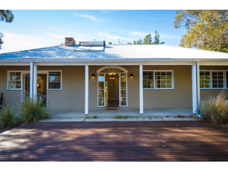 620 BACK CREEK ROAD, Lochiel NSW 2549