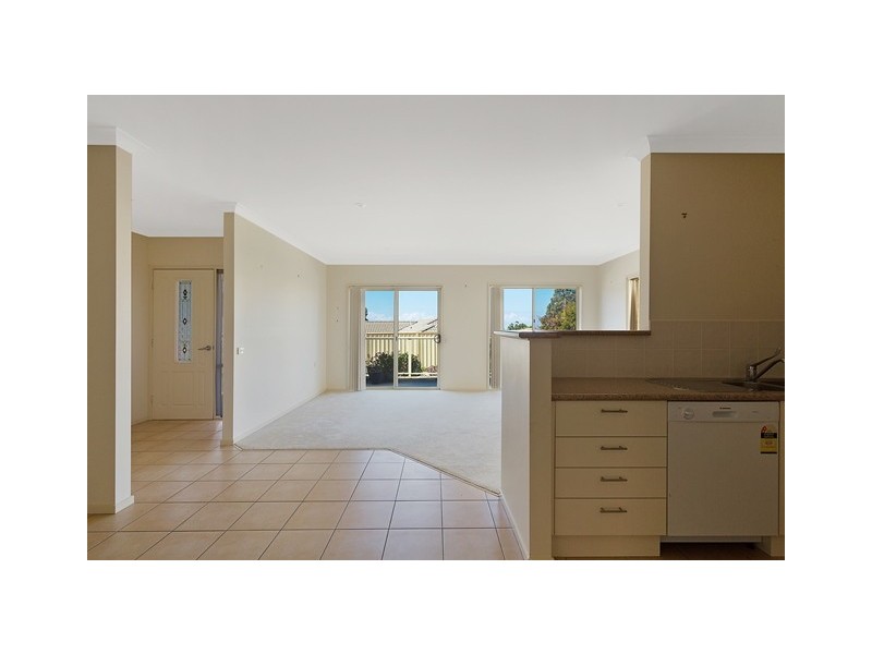 1/10B Golf Circuit, Tura Beach NSW 2548