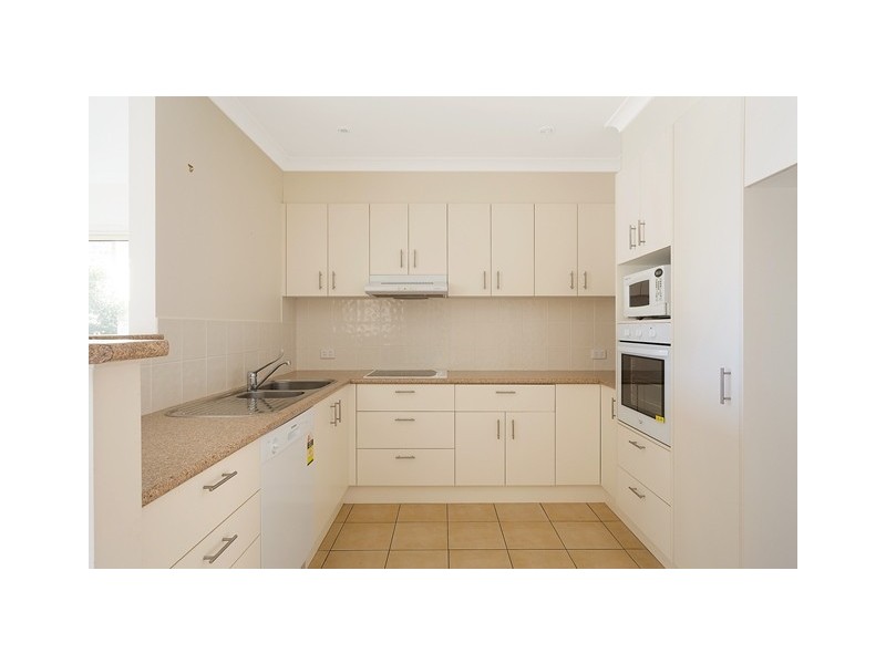 1/10B Golf Circuit, Tura Beach NSW 2548