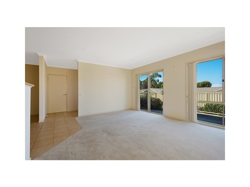 1/10B Golf Circuit, Tura Beach NSW 2548