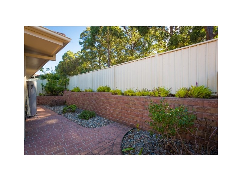 1/10B Golf Circuit, Tura Beach NSW 2548