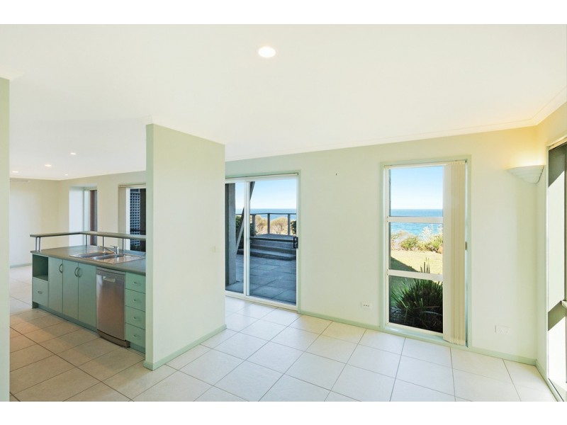 2 /142 PACIFIC WAY, Tura Beach NSW 2548
