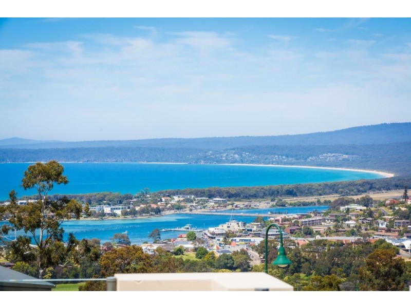 4 JABIRU PLACE, Mirador NSW 2548