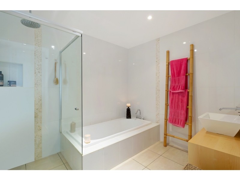 4 JABIRU PLACE, Mirador NSW 2548