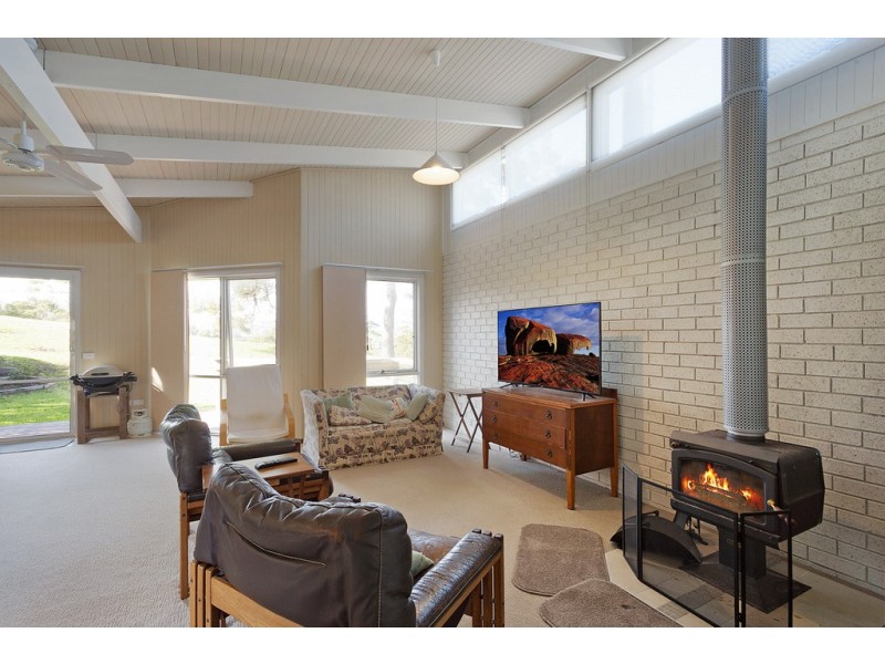 23 ACACIA CRESCENT, Tura Beach NSW 2548
