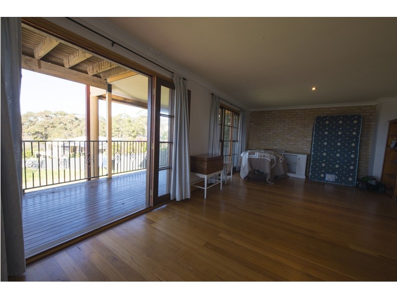 8 ELIZABETH PARADE, Tura Beach NSW 2548
