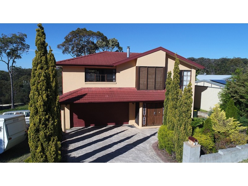 8 ELIZABETH PARADE, Tura Beach NSW 2548