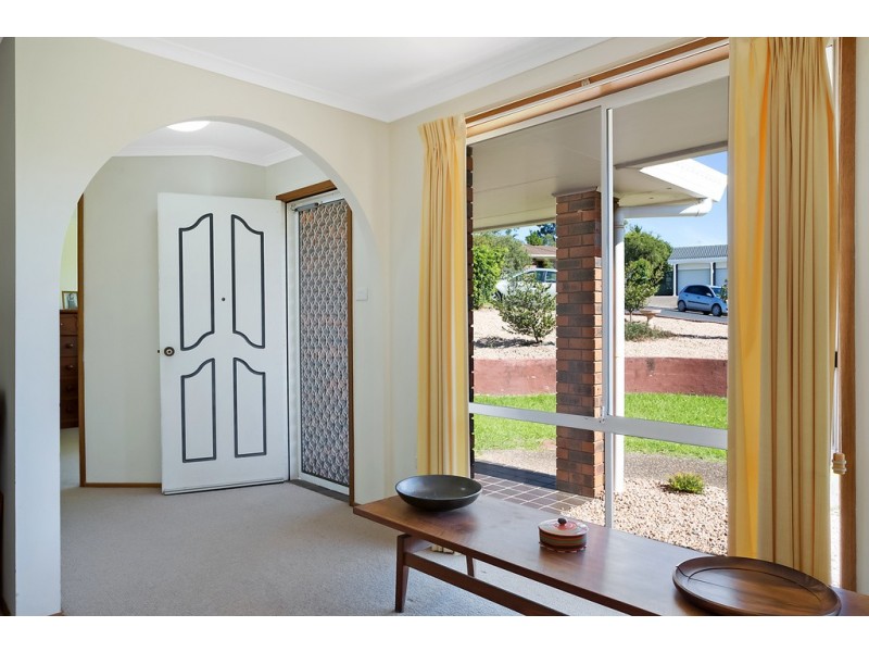 2 BURTONIA COURT, Tura Beach NSW 2548