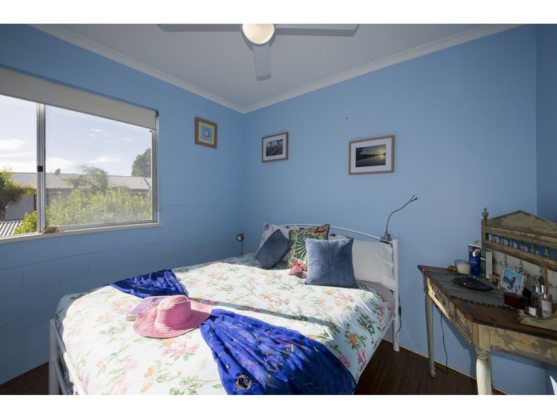 2 12 CHAPMAN AVENUE, Merimbula NSW 2548