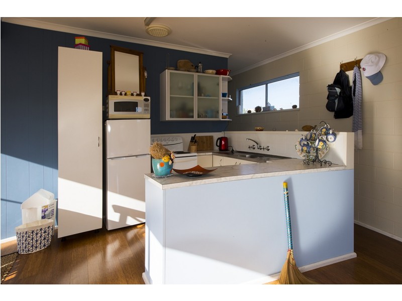 2 12 CHAPMAN AVENUE, Merimbula NSW 2548
