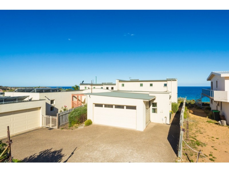 2/142 Pacific Way, Tura Beach NSW 2548